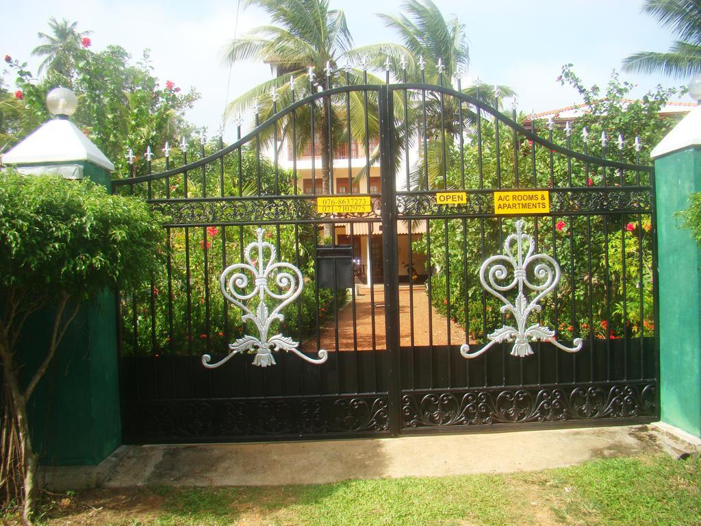 Bentota Homes ภายนอก รูปภาพ